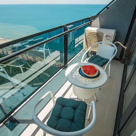 Orange Sky Apartments Beach Tower Batumi Eksteriør billede
