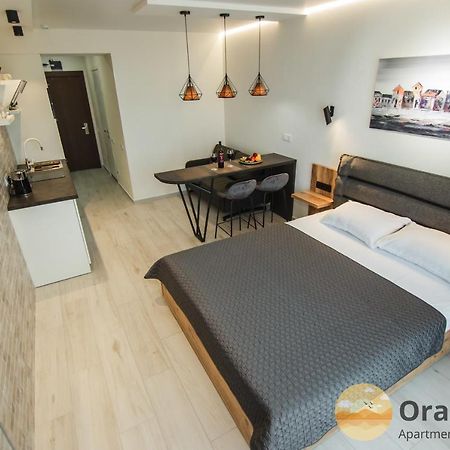 Orange Sky Apartments Beach Tower Batumi Eksteriør billede